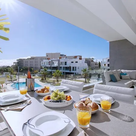 Contemporary 8 Min To Puerto Banus Appartement *