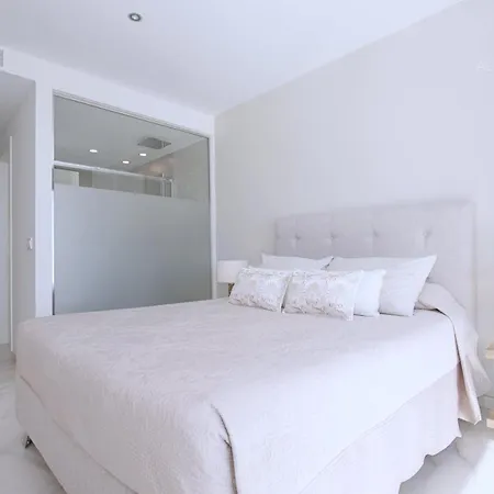 Apartment Contemporary 8 Min To Puerto Banus *