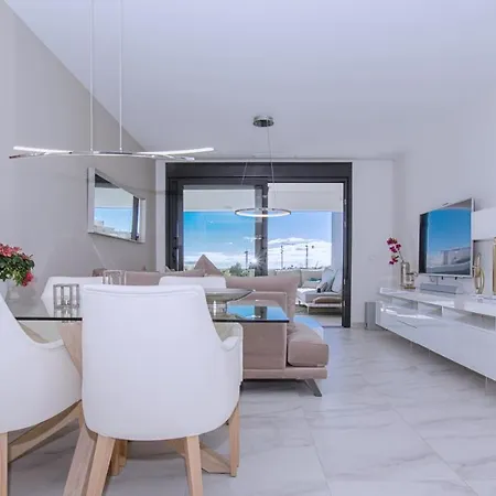 Apartment Contemporary 8 Min To Puerto Banus *