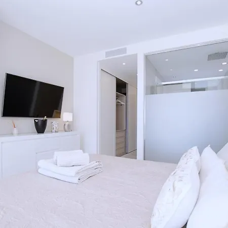 Contemporary 8 Min To Puerto Banus Appartement Estepona