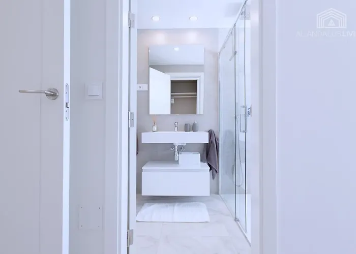 Contemporary 8 Min To Puerto Banus Appartement *